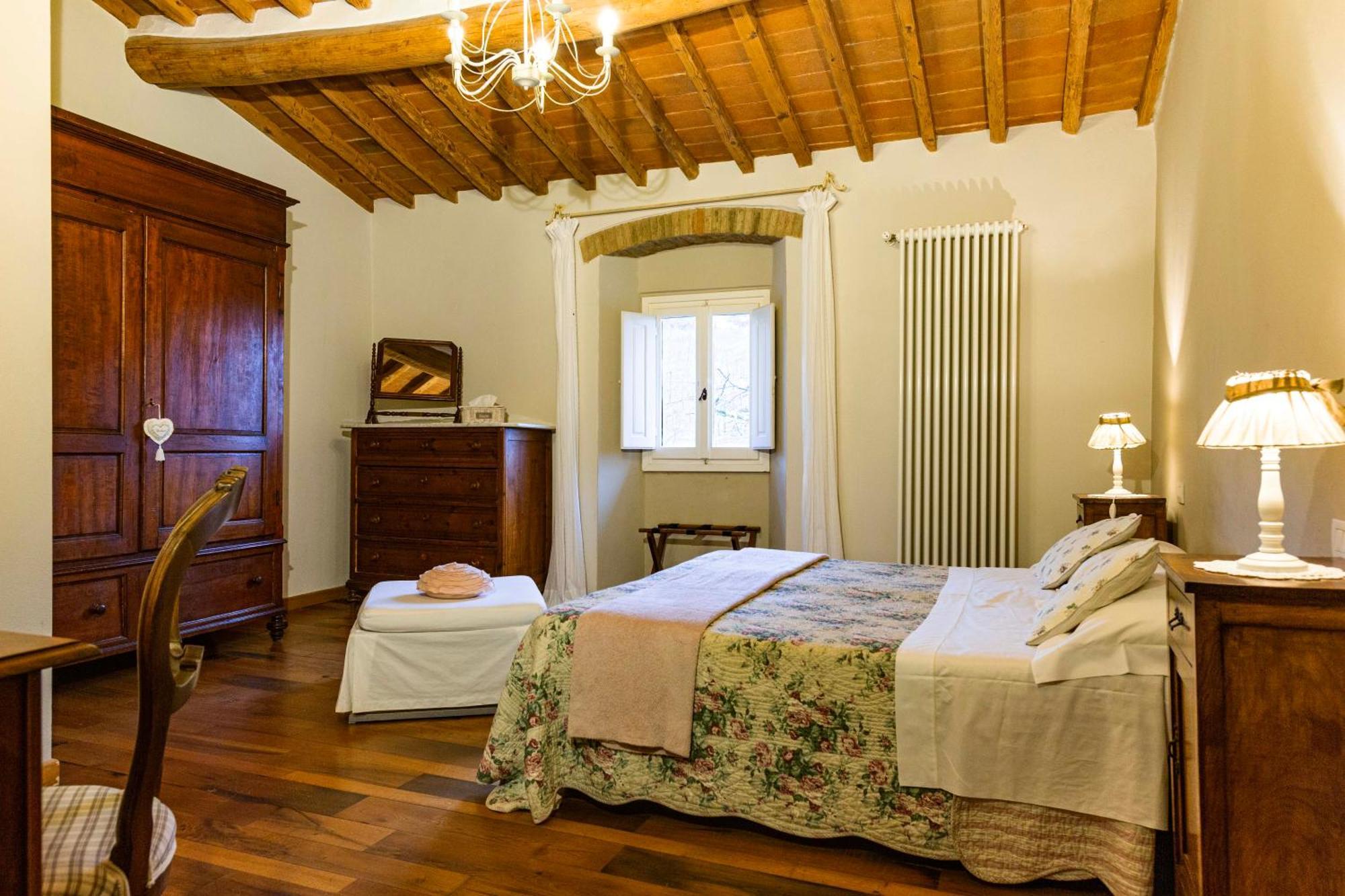 Agriturismo Fattoria Lavacchio بونتاسيفي الغرفة الصورة